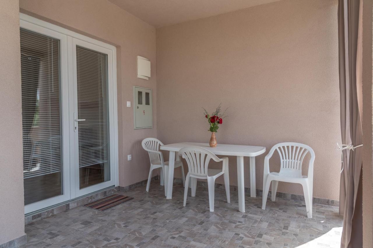 Apartmani Krzak Nin Zewnętrze zdjęcie