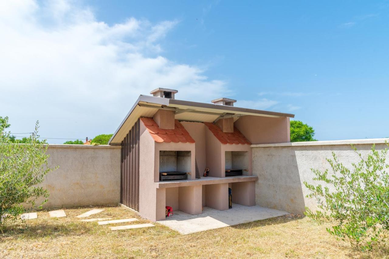 Apartmani Krzak Nin Zewnętrze zdjęcie