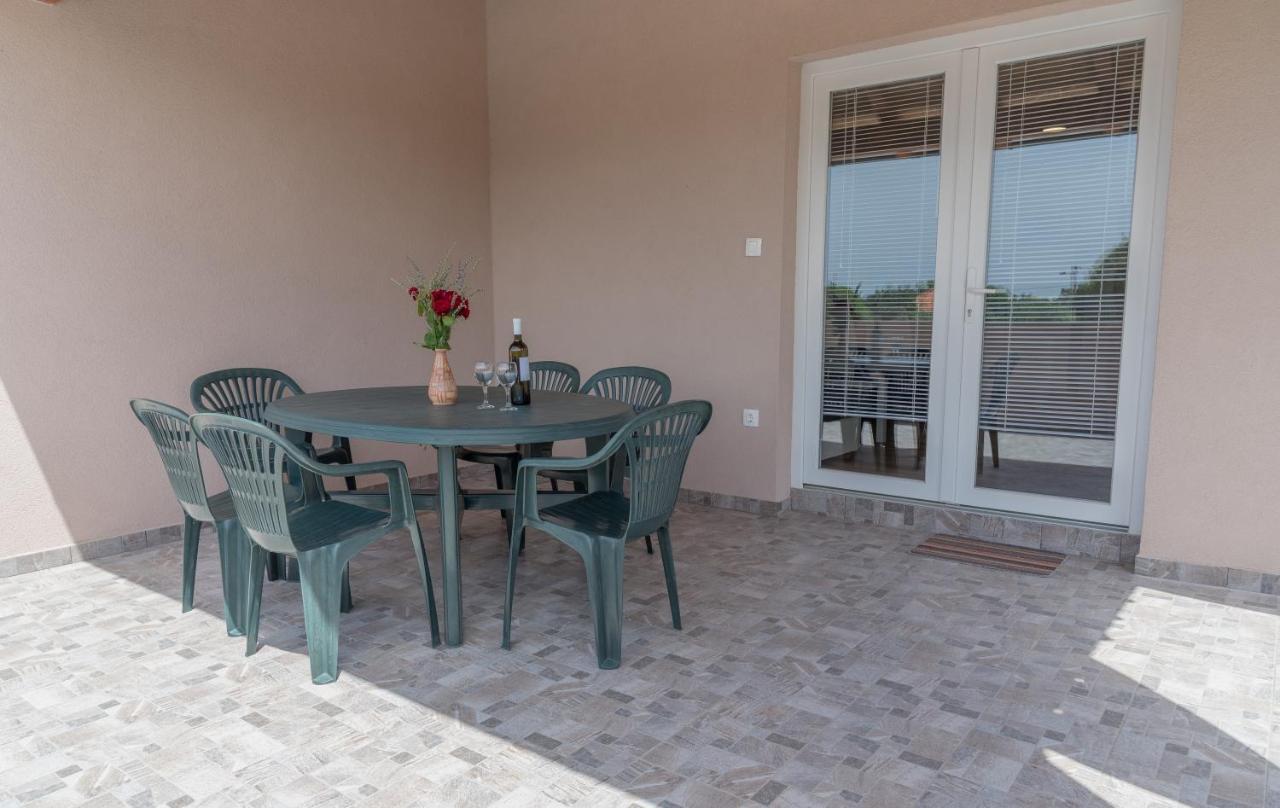 Apartmani Krzak Nin Zewnętrze zdjęcie