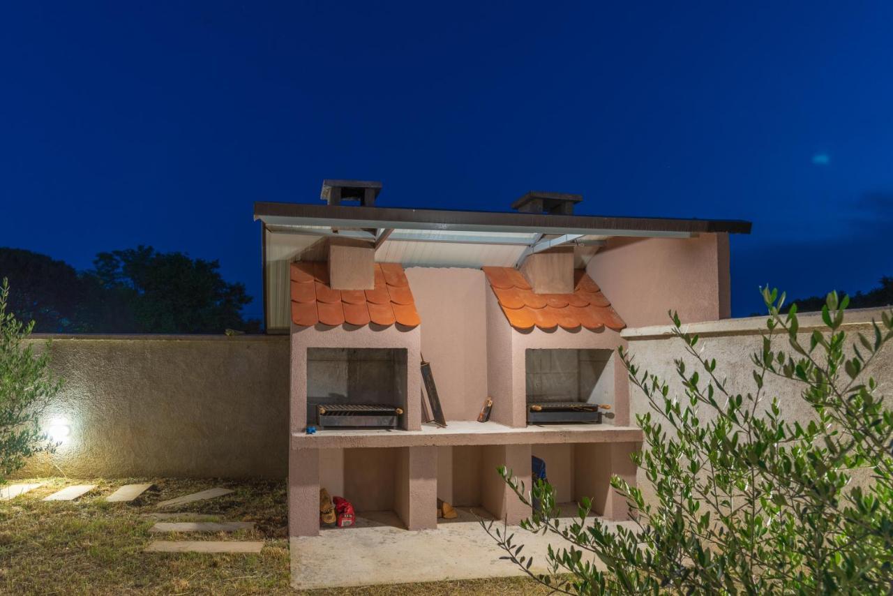 Apartmani Krzak Nin Zewnętrze zdjęcie