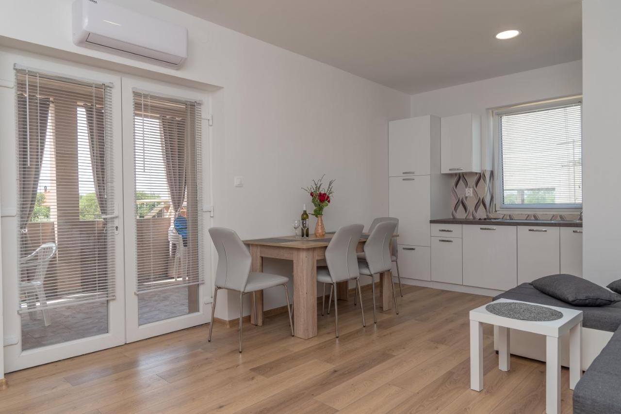 Apartmani Krzak Nin Zewnętrze zdjęcie